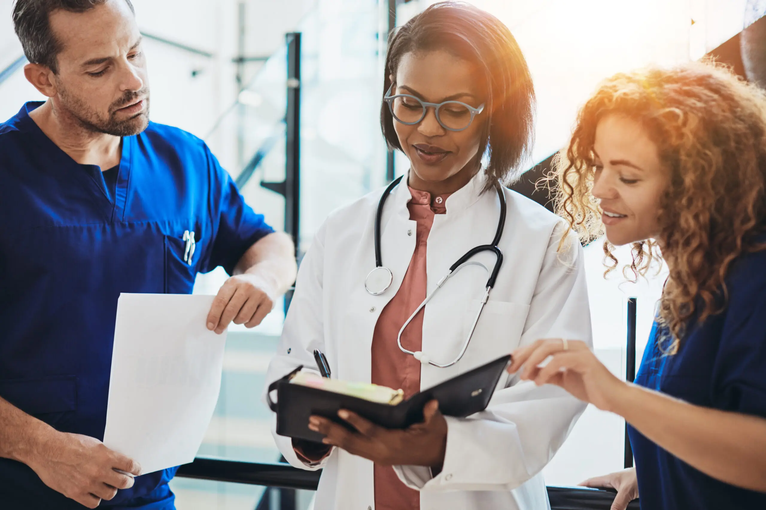 Medical professionals collaborating together